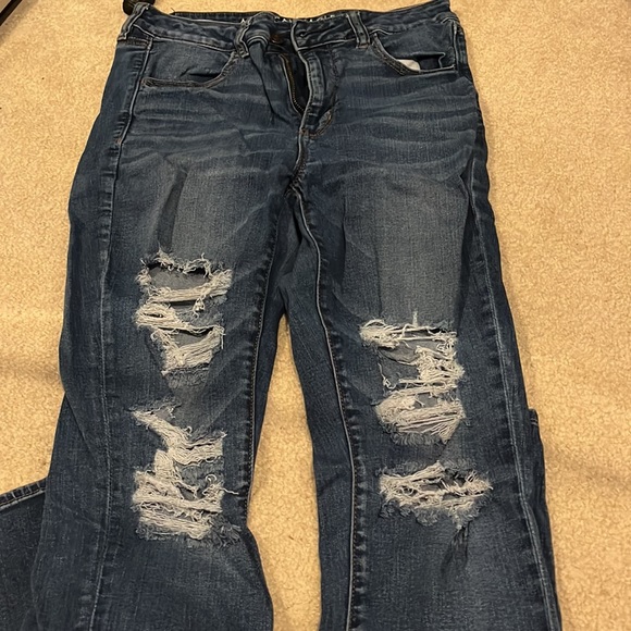 AE Jeans Ripped - Picture 2 of 2